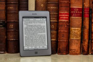 Il nuovo Amazon Kindle Touch garantisce ampia nitidezza dei caratteri con la tecnologia E-Ink