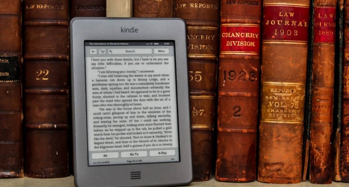 Amazon rinnova la lettura con Kindle Touch