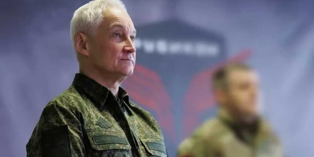 Il ministro della Difesa russo Andrei Belousov ha visitato e ispezionato il lavoro del nuovo Centro per le tecnologie avanzate senza pilota "Rubicon"