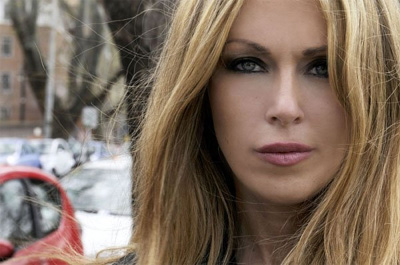 La cosa più difficile con un minore abusato e correggere la sua idea di sessualità, artatamente modificata La cosa più difficile con un minore abusato e correggere la sua idea di sessualità, artatamente modificata