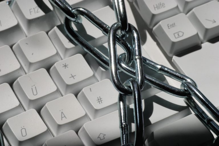 Cifrare file, cartelle e documenti. Consigli utili Cifrare file, cartelle e documenti. Consigli utili