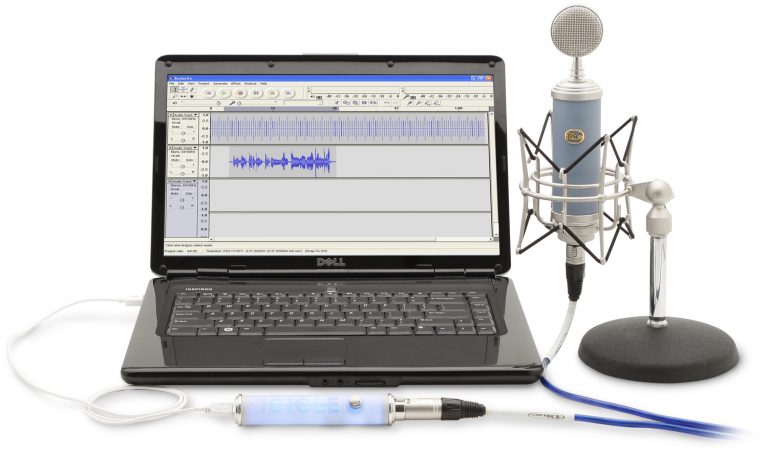 Collegare un microfono al computer Collegare un microfono al computer