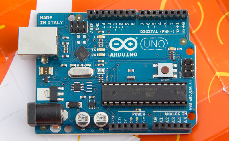 Samsung Artik: annunciata la partnership con Arduino e i suoi componenti "open".