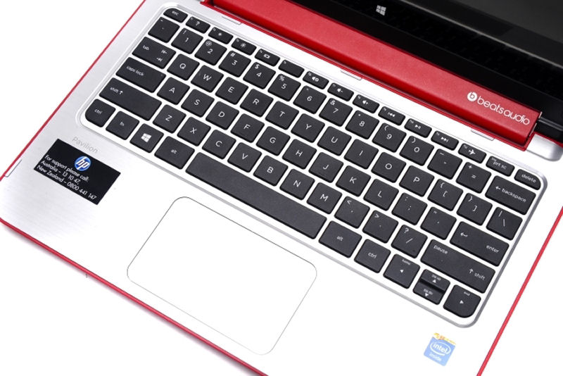 PC Hp Pavilion x360: la tastiera full-size consente di digitare agevolmente e senza errori.