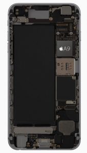 iPhone 6S: le caratteristiche. Il nuovo processore A9 assicura prestazioni maggiori del 70% rispetto al passato.