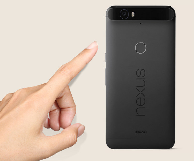 Nexus 6P: il sensore Imprint, collocato nella parte posteriore, permette finalmente di scansionare le impronte digitali degli utenti.