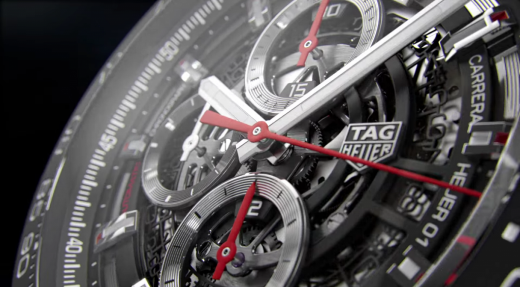 Tag Heuer Smartwatch inserisce un processore Intel Atom, che garantisce veramente una grande potenza di calcolo.