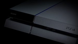 Playstation 4 violata. Gli hacker hanno trovato il modo di eseguire giochi pirata. Esiste anche un servizio online