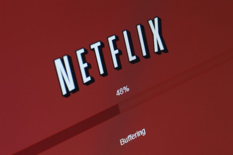 Password Netflix e Hulu diffuse dagli hacker nel dark web