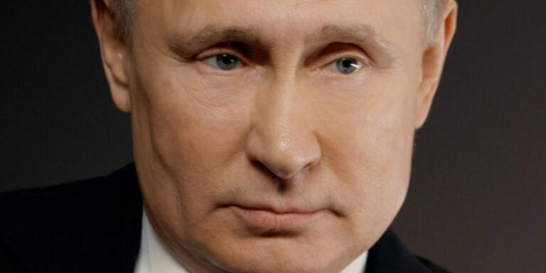 Vulkan file. Le tattiche di guerra informatica di Putin