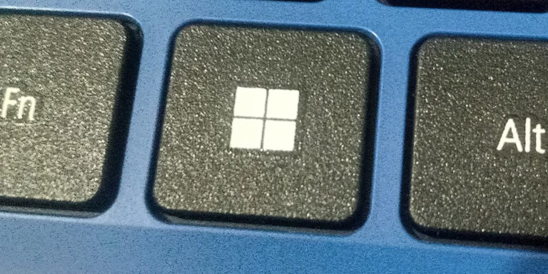 Microsoft aggiorna Windows e permette agli utenti iPhone di inviare messaggi di testo