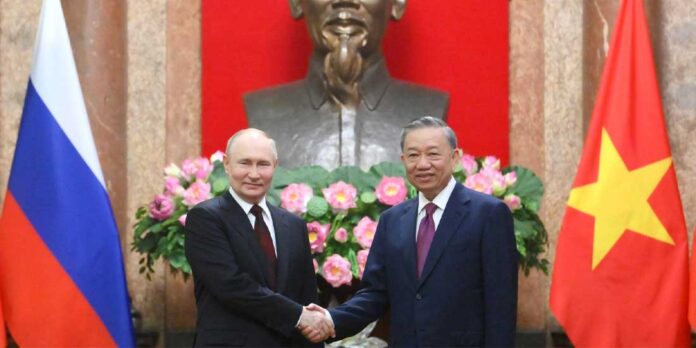 Putin To Lam