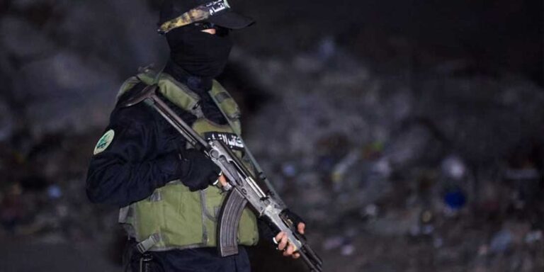 Gaza. Hamas uccide palestinesi in strada