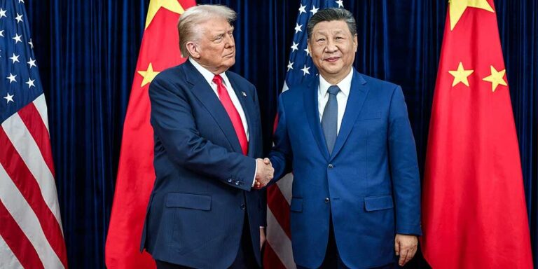 Cina: nuove licenze per terre rare ma limiti alle esportazioni strategiche